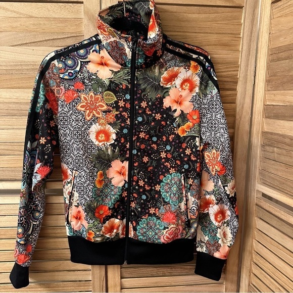 Adidas Floral Jacket size M - Picture 1 of 4